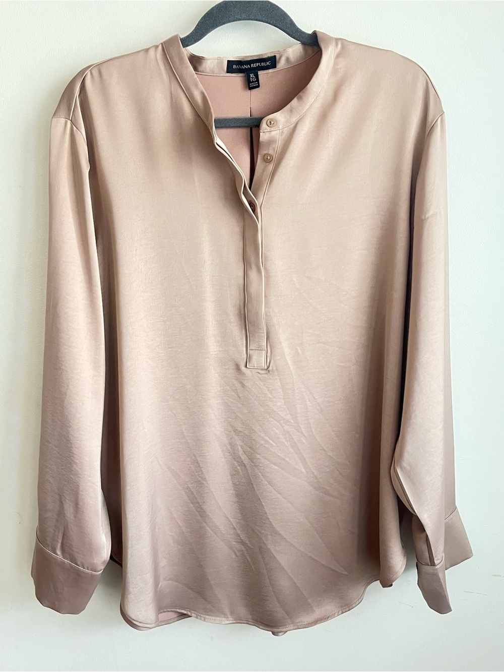 Banana Republic Satin Split-Neck Henley Blouse Soft Taupe XL
